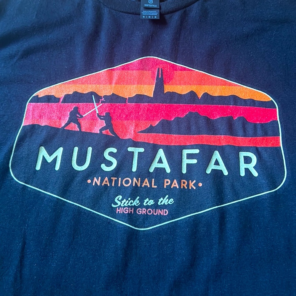 New and Unused Star Wars National Park Tee MUSTAFAR size Medium soft style